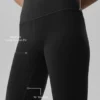 16" Capri met High-Waist Airbrush-effect – Zwart