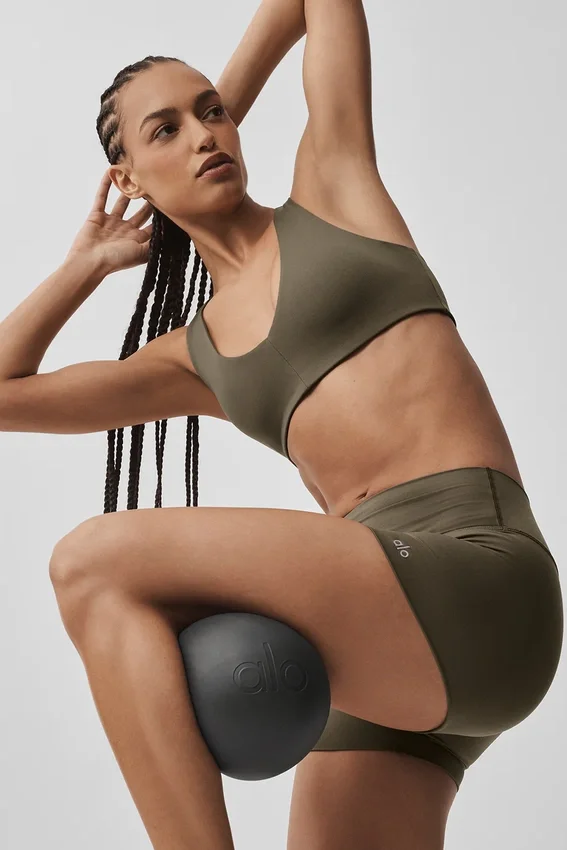 3" Alo Softsculpt High-Waist Precision-korte broek - Olive Tree