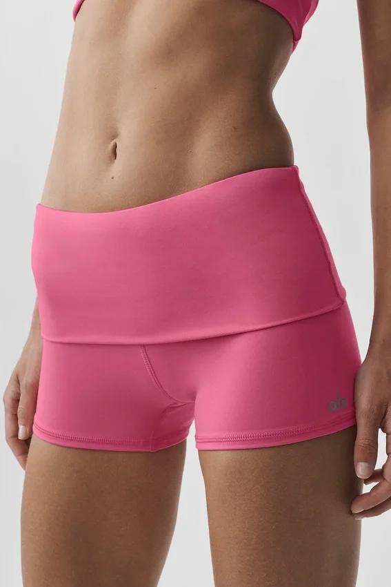 3" Alo Softsculpt laag uitgesneden korte broek met omgeslagen tailleband – Paradise Pink