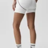 4" High-Waist Airbrush-korte broek met hartjesprint - Wit/Zwart