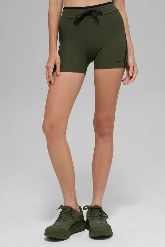 4" High-Waist Airbrush Race Pace-korte broek – Groen olijf/Zwart