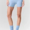 4” High-Waist Alosoft Heart Throb Short - Seashell Blue Heather/White