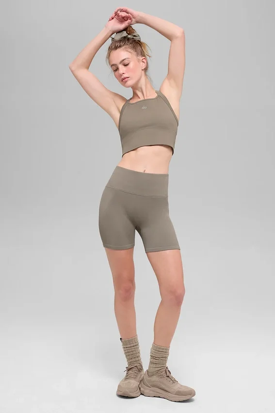 5" naadloze geribbelde Favorite Korte broek - Light Cocoa