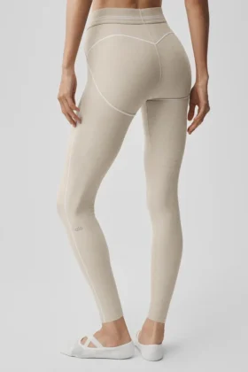 7/8 High-Waist Alosoft Heart Throb Legging – Oatmeal Heather/White