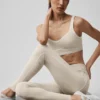 7/8 High-Waist Alosoft Heart Throb Legging – Oatmeal Heather/White