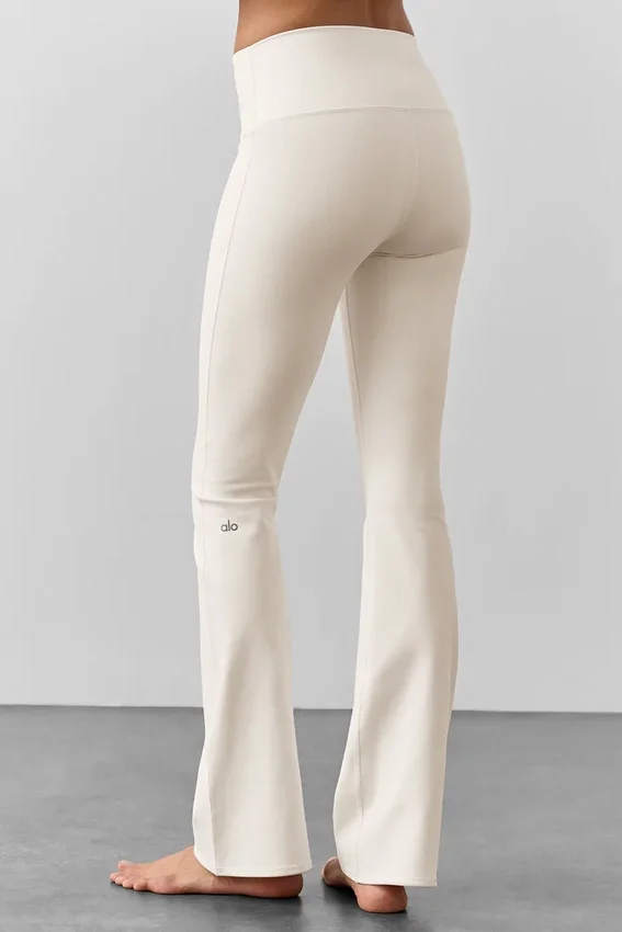 Airbrush Legging met hoge taille en bootcut-pasvorm - ivoor
