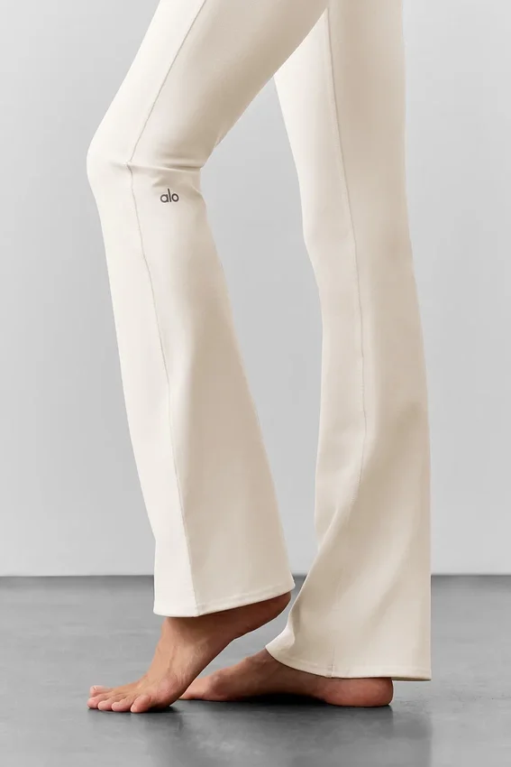 Airbrush Legging met hoge taille en bootcut-pasvorm - ivoor