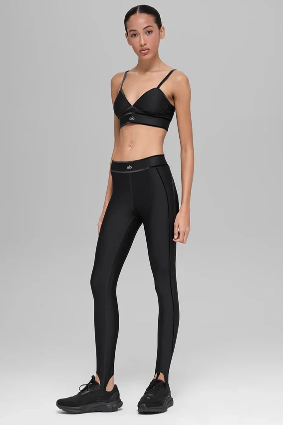 Airlift High-Waist Love Language Stirrup Legging - Zwart
