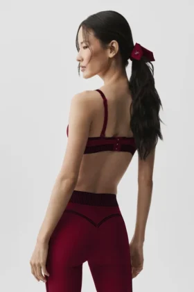Airlift Line-up-bh – Summer Romance Red