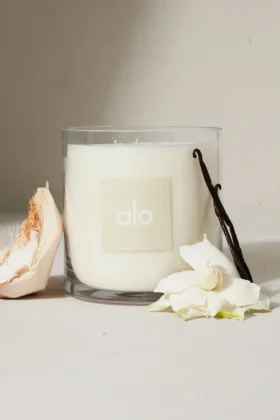 Alo Love Kaars - 60 oz