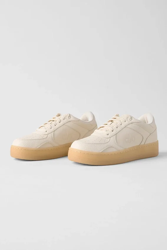Alo Recovery Mode Sneakers - Clay