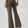Alo Softsculpt 7/8-legging met omgeslagen pijpen en uitlopende boord – Olive Tree