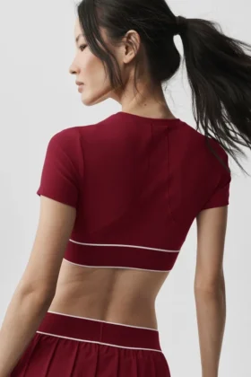 Alo Softsculpt Amp It up-beha met korte mouwen – Summer Romance Red