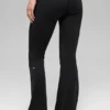 Alo Softsculpt Foldover Flare-leggings – Zwart