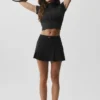 Alo Softsculpt T-shirt met korte mouwen en doorlopende rits - Zwart