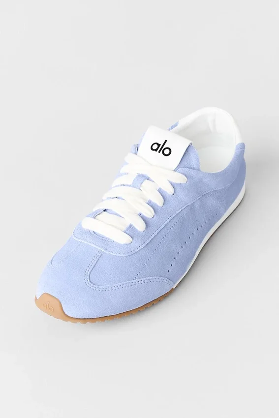 Alo Sunset Sneaker - Licht Provence-blauw