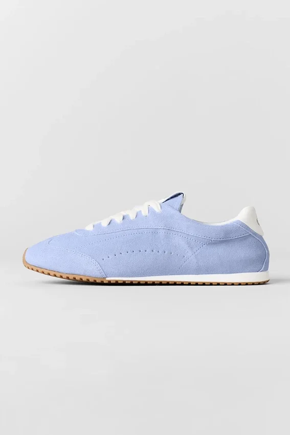 Alo Sunset Sneaker - Licht Provence-blauw