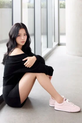 Alo Sunset Sneakers + Jisoo - Bloom Pink