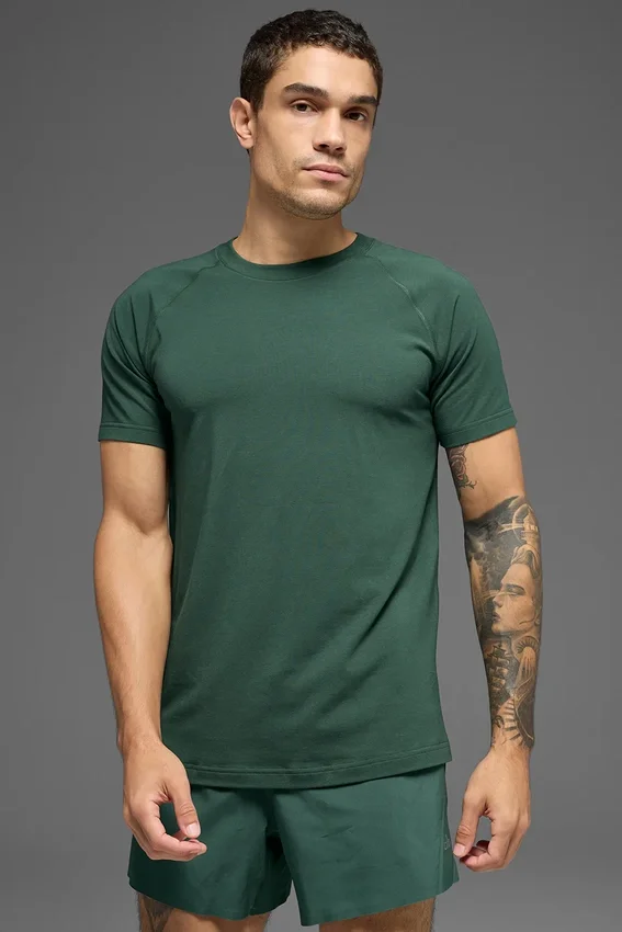 Alo Vapor T-shirt met ronde hals en korte mouwen - Clover Green