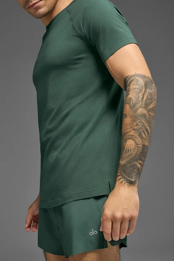 Alo Vapor T-shirt met ronde hals en korte mouwen - Clover Green