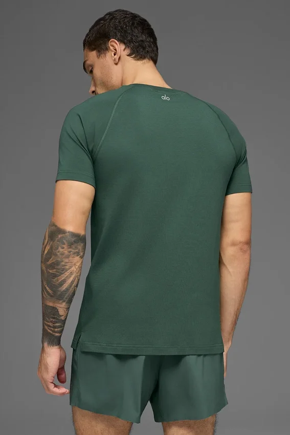 Alo Vapor T-shirt met ronde hals en korte mouwen - Clover Green