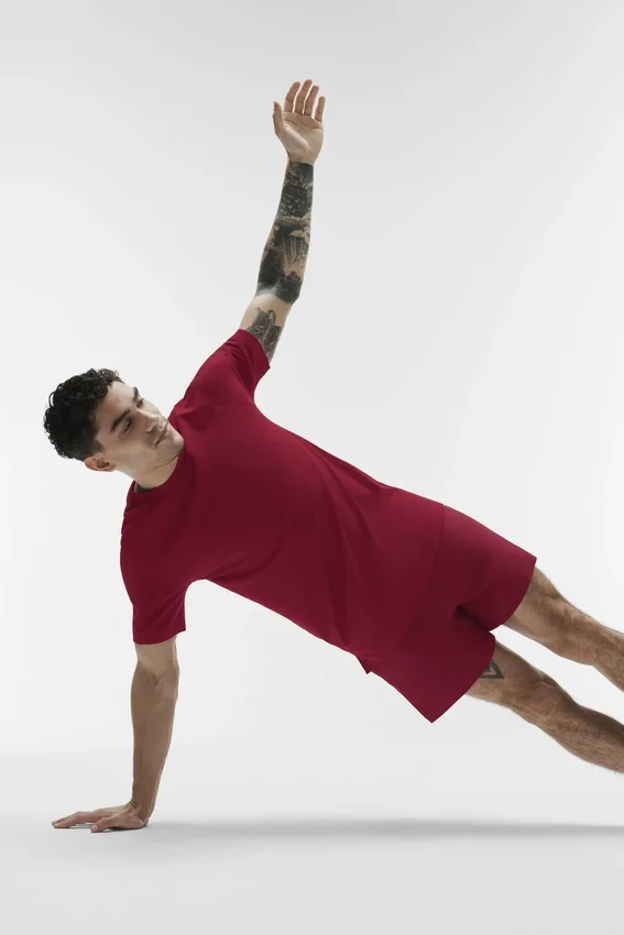 Alo Vapor T-shirt met ronde hals en korte mouwen - Garnet