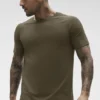 Alo Vapor T-shirt met ronde hals en korte mouwen - Olive Tree