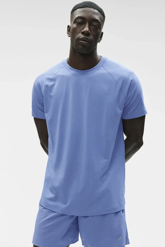 Alo Vapor T-shirt met ronde hals en korte mouwen - Provence Blue