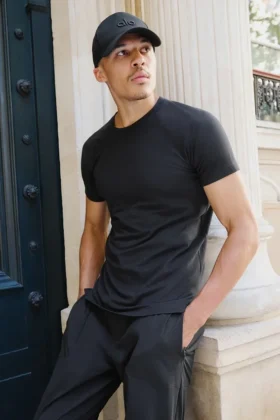 Alo Vapor T-shirt met ronde hals en korte mouwen - Zwart