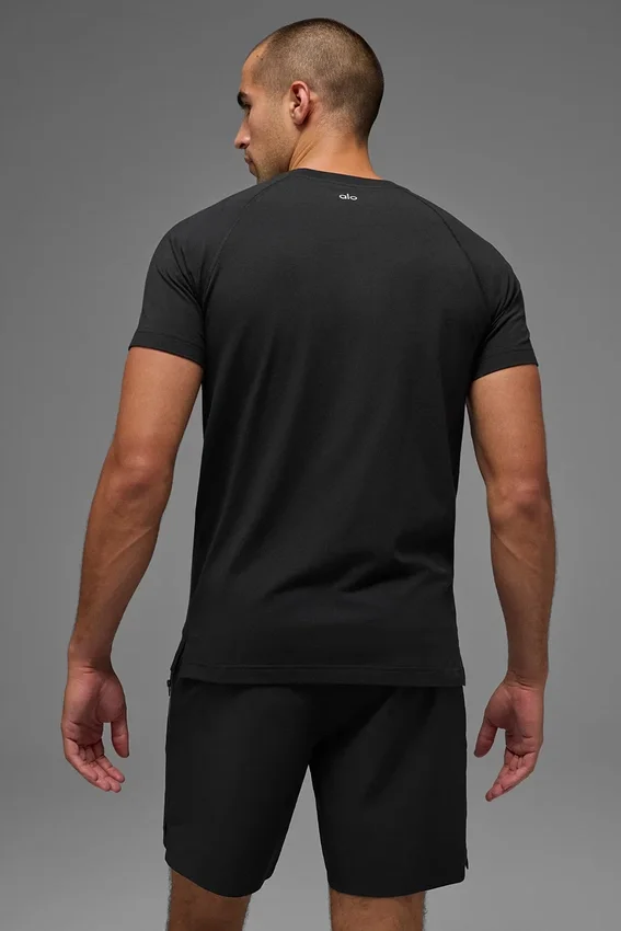 Alo Vapor T-shirt met ronde hals en korte mouwen - Zwart