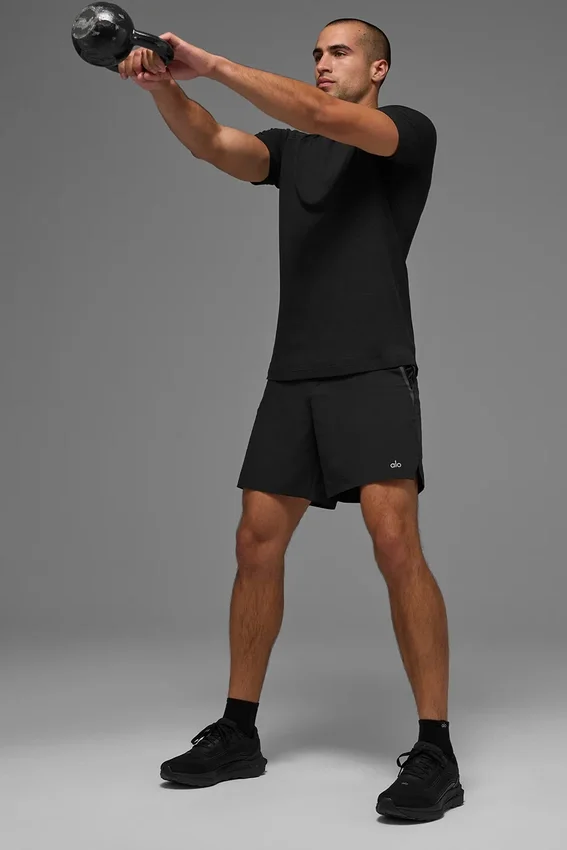 Alo Vapor T-shirt met ronde hals en korte mouwen - Zwart