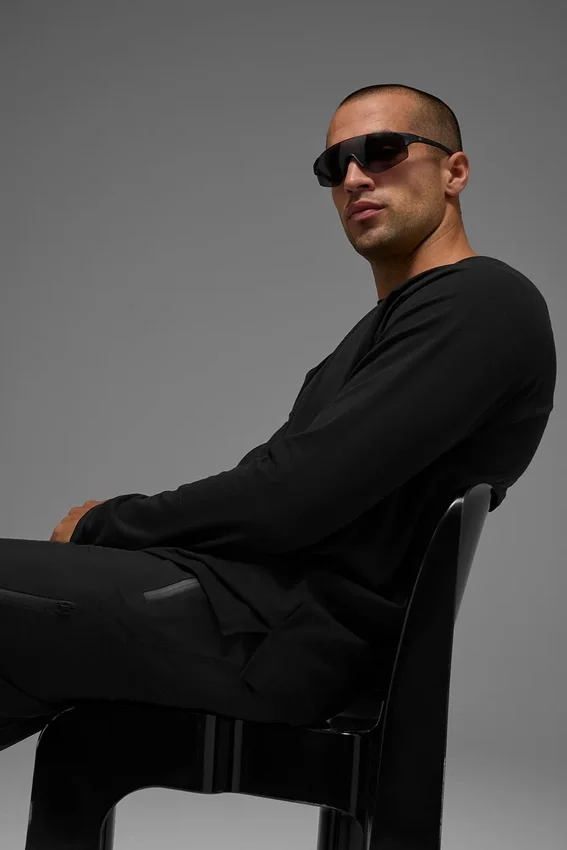 Alo Vapor T-shirt met ronde hals en lange mouwen - Zwart