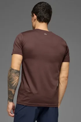 Conquer Reform T-shirt met ronde hals en korte mouwen – Brownstone