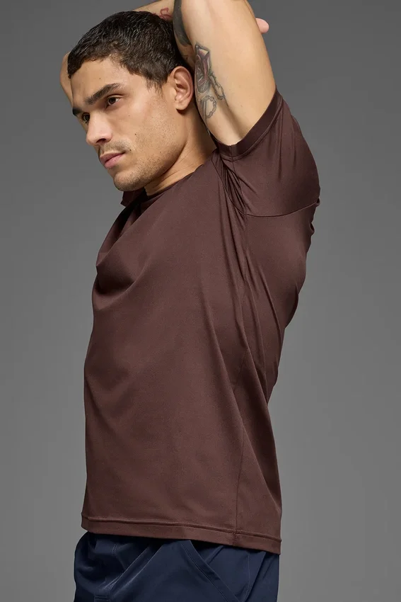 Conquer Reform T-shirt met ronde hals en korte mouwen - Brownstone