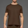 Conquer Reform T-shirt met ronde hals en korte mouwen - Espresso