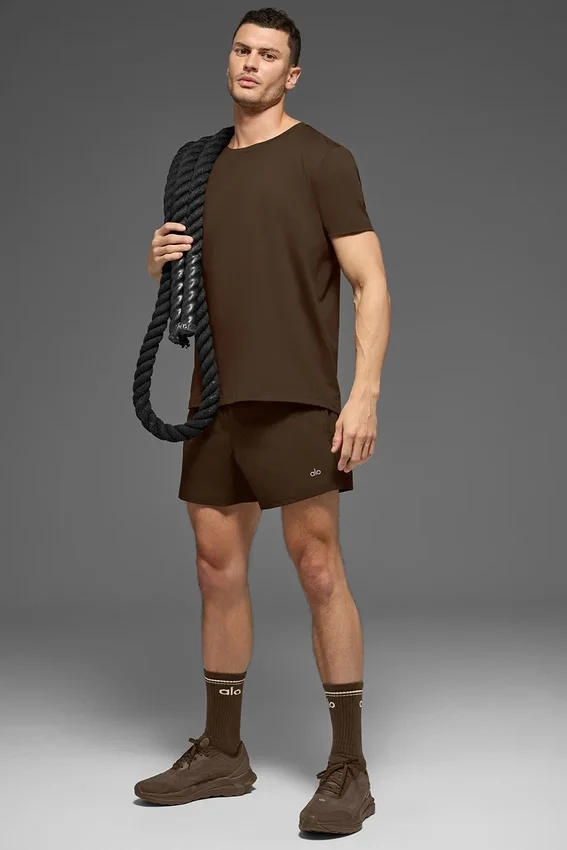 Conquer Reform T-shirt met ronde hals en korte mouwen - Espresso