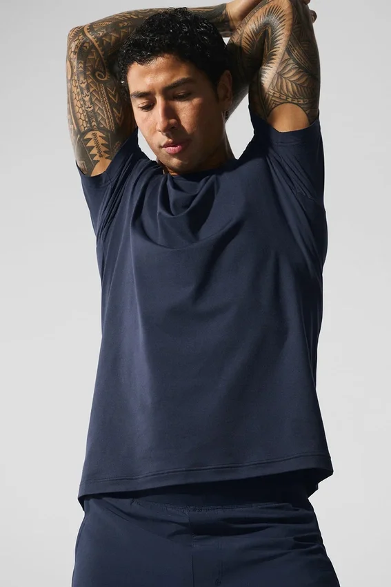 Conquer Reform T-shirt met ronde hals en korte mouwen - Navy