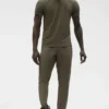 Conquer Reform T-shirt met ronde hals en korte mouwen - Olive Tree