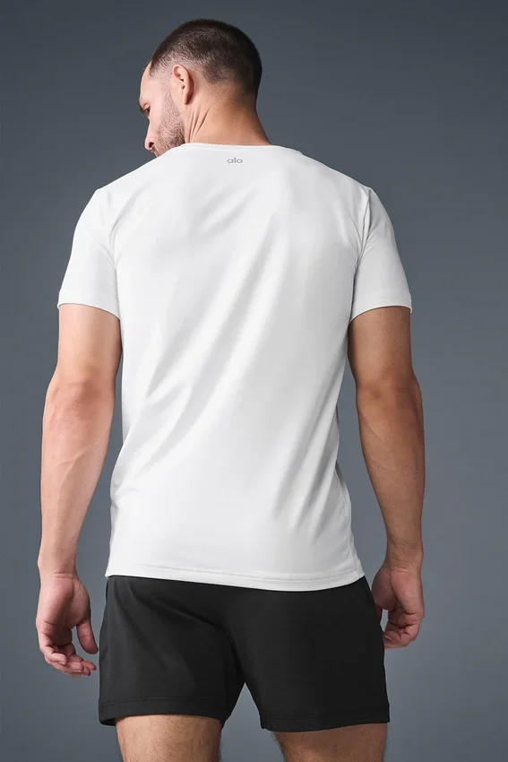 Conquer Reform T-shirt met ronde hals en korte mouwen - White