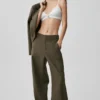 Cosmopolitan-broek met drukknopen en middelhoge taille – Olive Tree