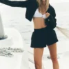 Cropped Breezy Cover-up met volledige rits - Zwart