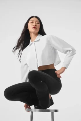 Cropped Take Me Out-overhemd met knopen – Wit