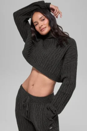 Cropped Winter Bliss-trui met col en lange mouwen in kabelpatroon – Dark Heather
