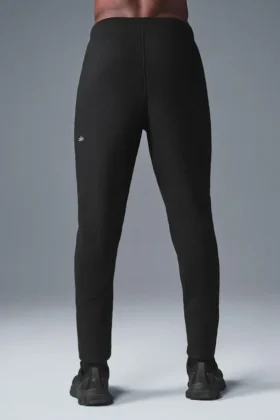 De Triumph-joggingbroek – Zwart