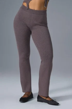 Denim gebreide High-Waist-broek met uitlopende pijpen - Raisinette/Zwart