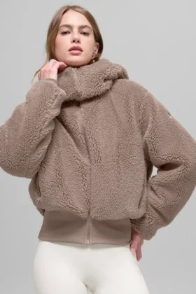 Foxy Sherpa-jasje – Chai Latte