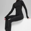 Geribbeld Mesmerize-shirt met hoge kraag en lange mouwen – Zwart