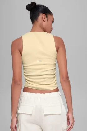 Geribbelde En Pointe-tanktop – Candlelight Yellow