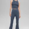 Geribde gebreide Highline Flare-broek – Bluestone/Wit