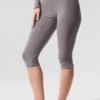 Gewassen Alosoft High-Waist iconische capri met hoge taille uit de jaren 90 – Cool Grey Wash